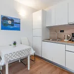 Apartments&rooms Rudi 公寓