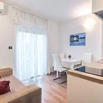 Apartments&rooms Rudi 公寓