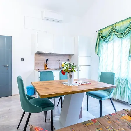 Apartments&Rooms Villa Rudi *