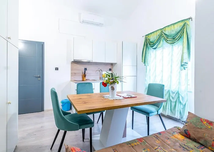 Apartments&Rooms Villa Rudi *