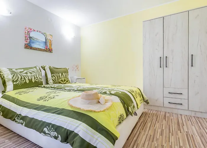 Apartments&rooms Rudi
