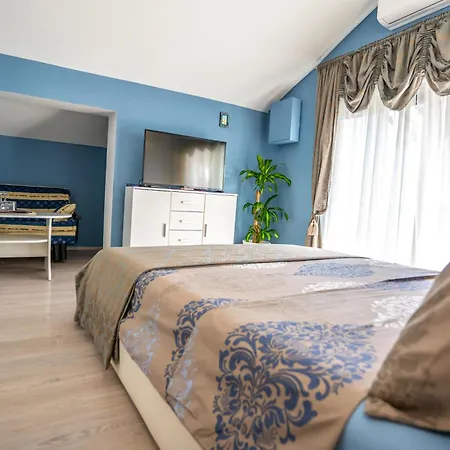 Rudi Apartment *