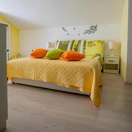 Apartments&rooms Rudi