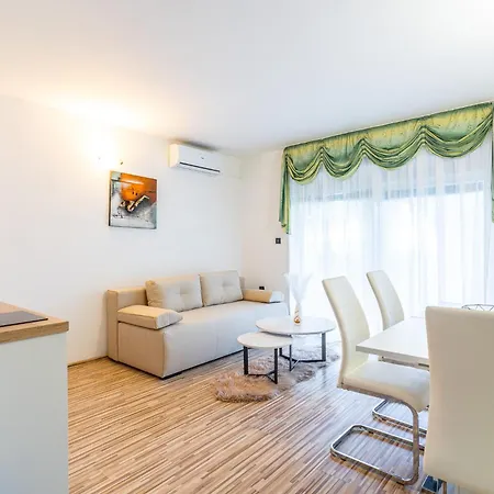 Апартаменты Apartments&Rooms Villa Rudi