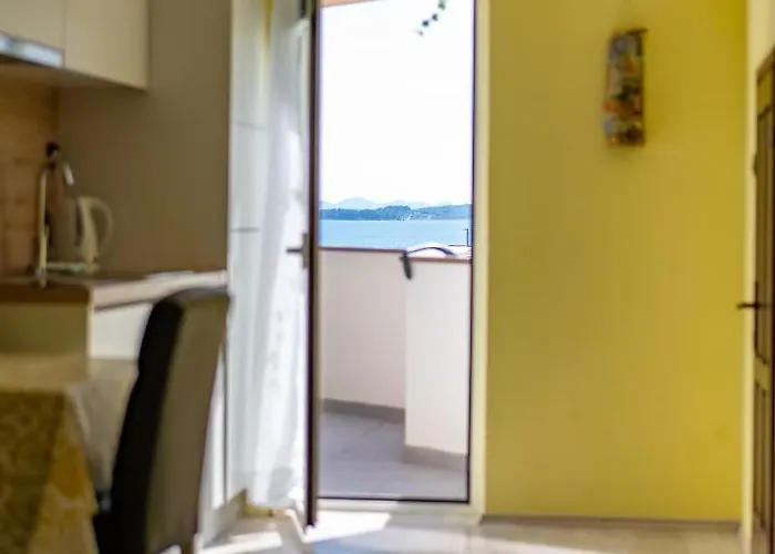 Apartments&rooms Rudi *